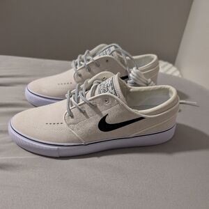 Nike SB Zoom Janowski OG+ Skate Shoes